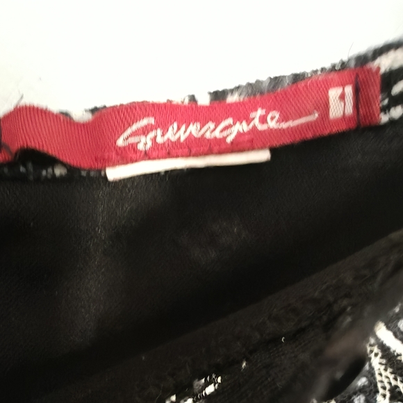 Black and White Paisley Lace Corsette style Tank Top - Picture 4 of 6